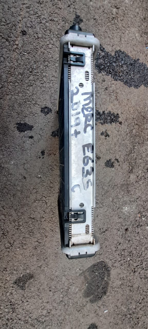 MERCEDES E63 SIDE COOLER - Image 4