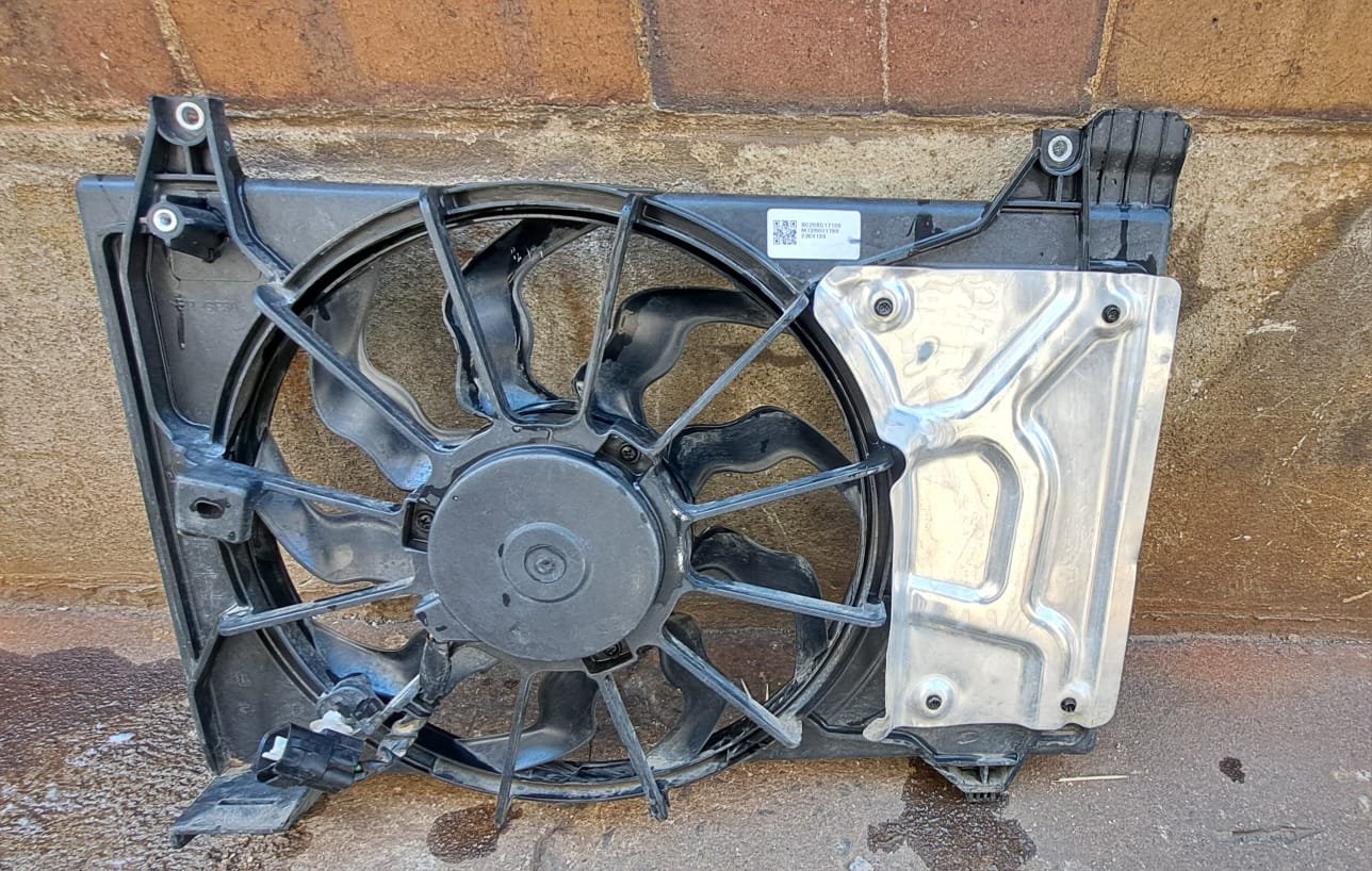 Suzuki Ertiga/Toyota Rumion Radiator and fan - Image 2