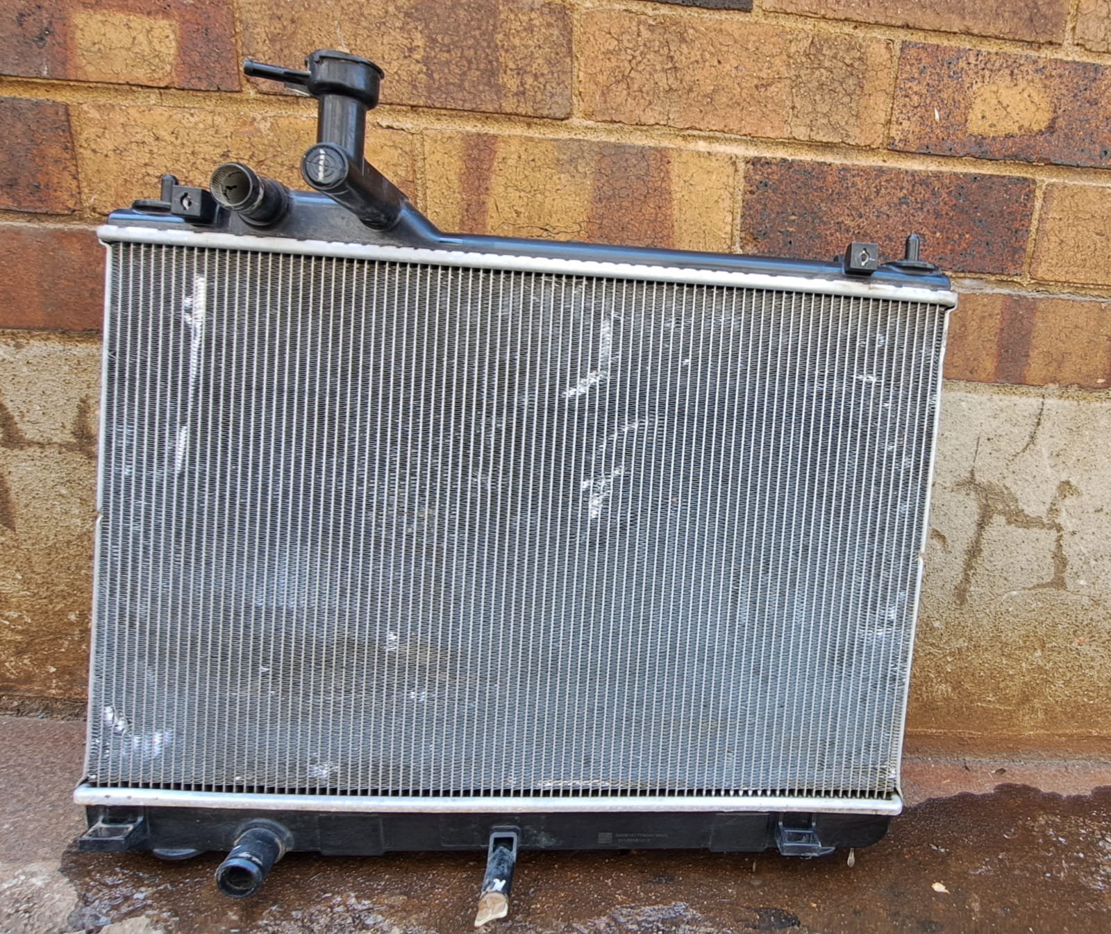 Suzuki Ertiga/Toyota Rumion Radiator and fan - Image 4