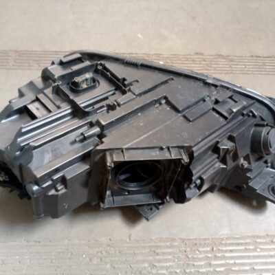AUDI Q5 2018 right side Headlight