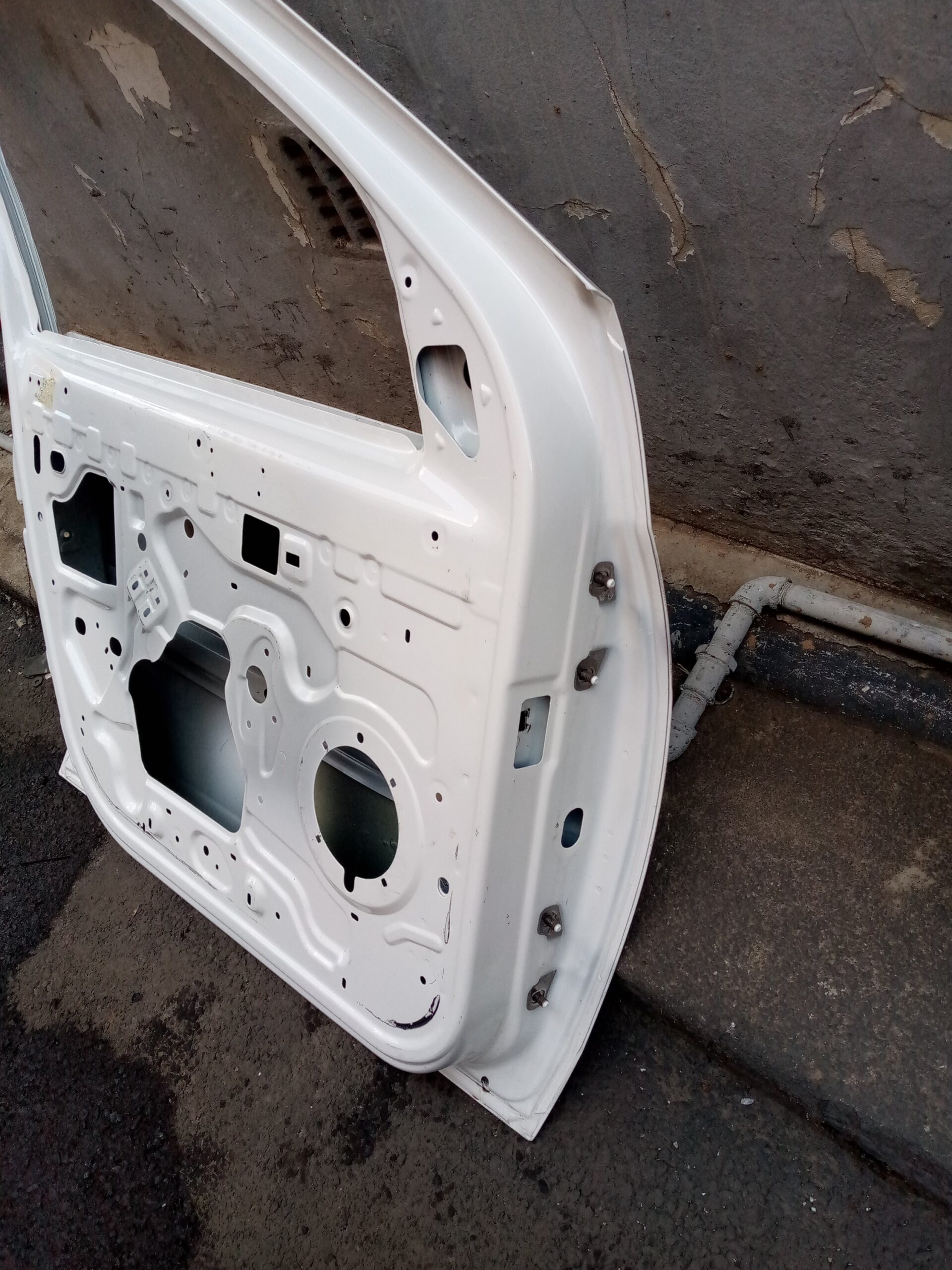 NP 200 - Image 2