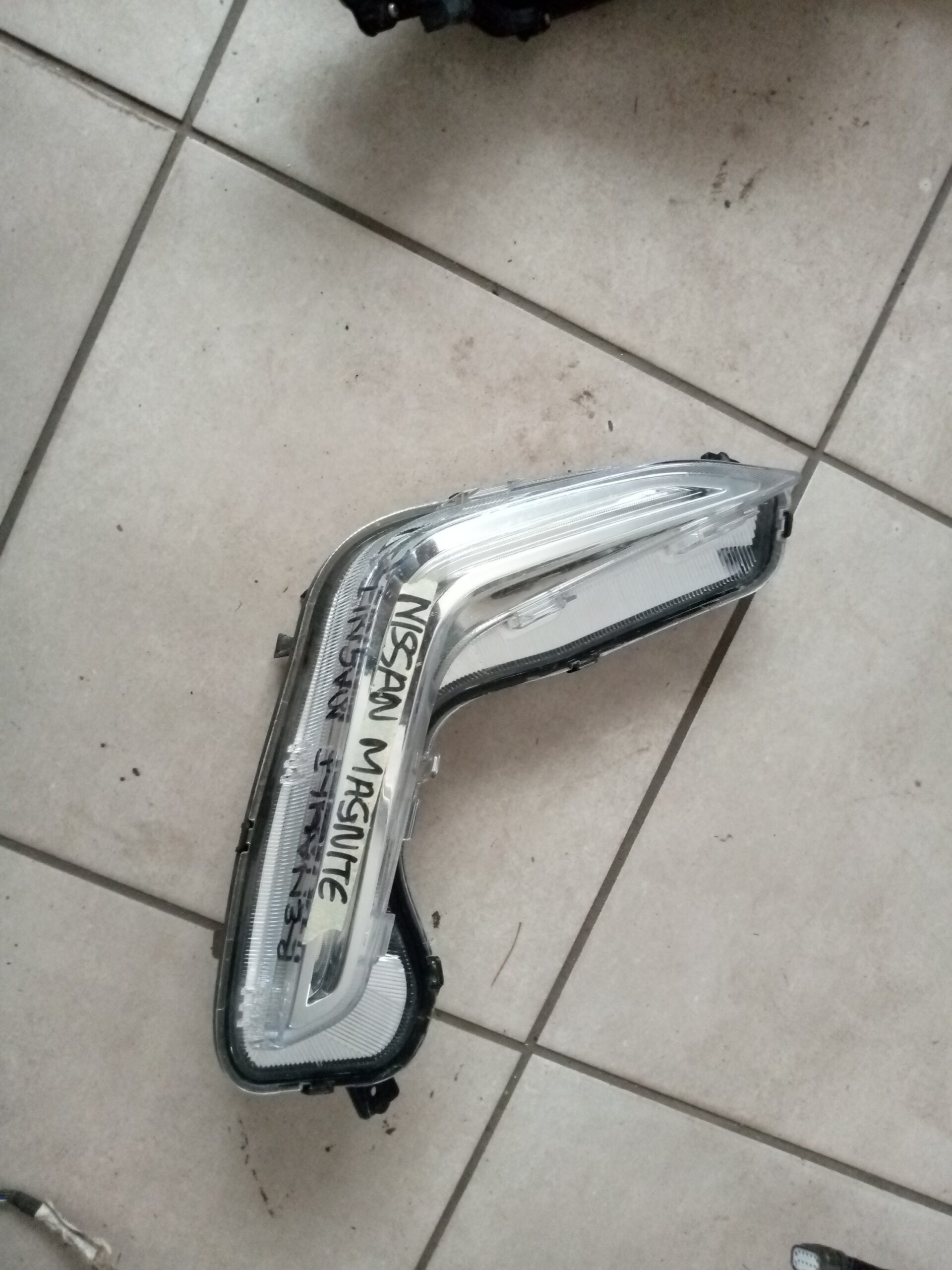 Renault magnite Nissan magnite Taillight - Image 2