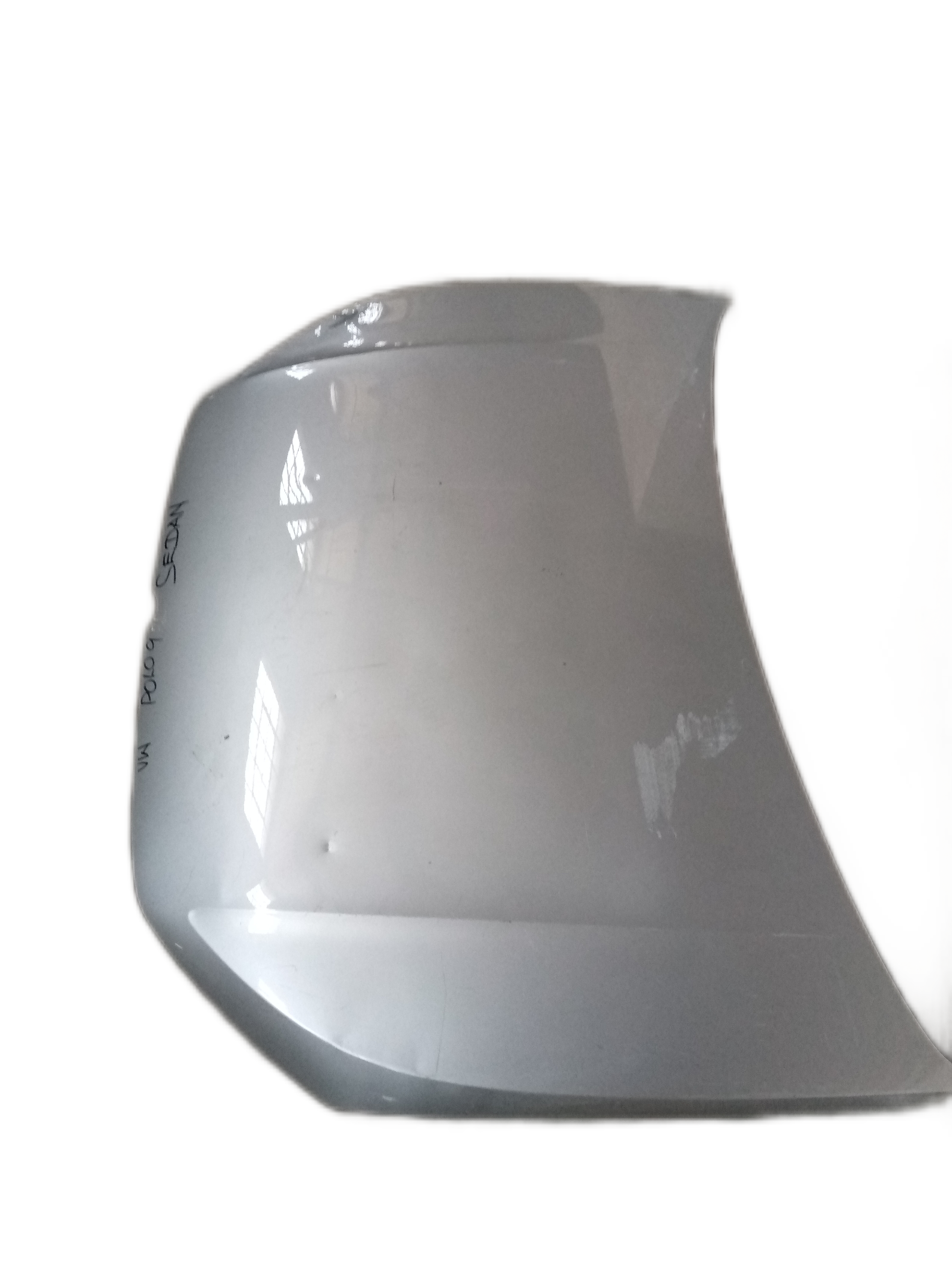 VW Polo9 Sedan bonnet