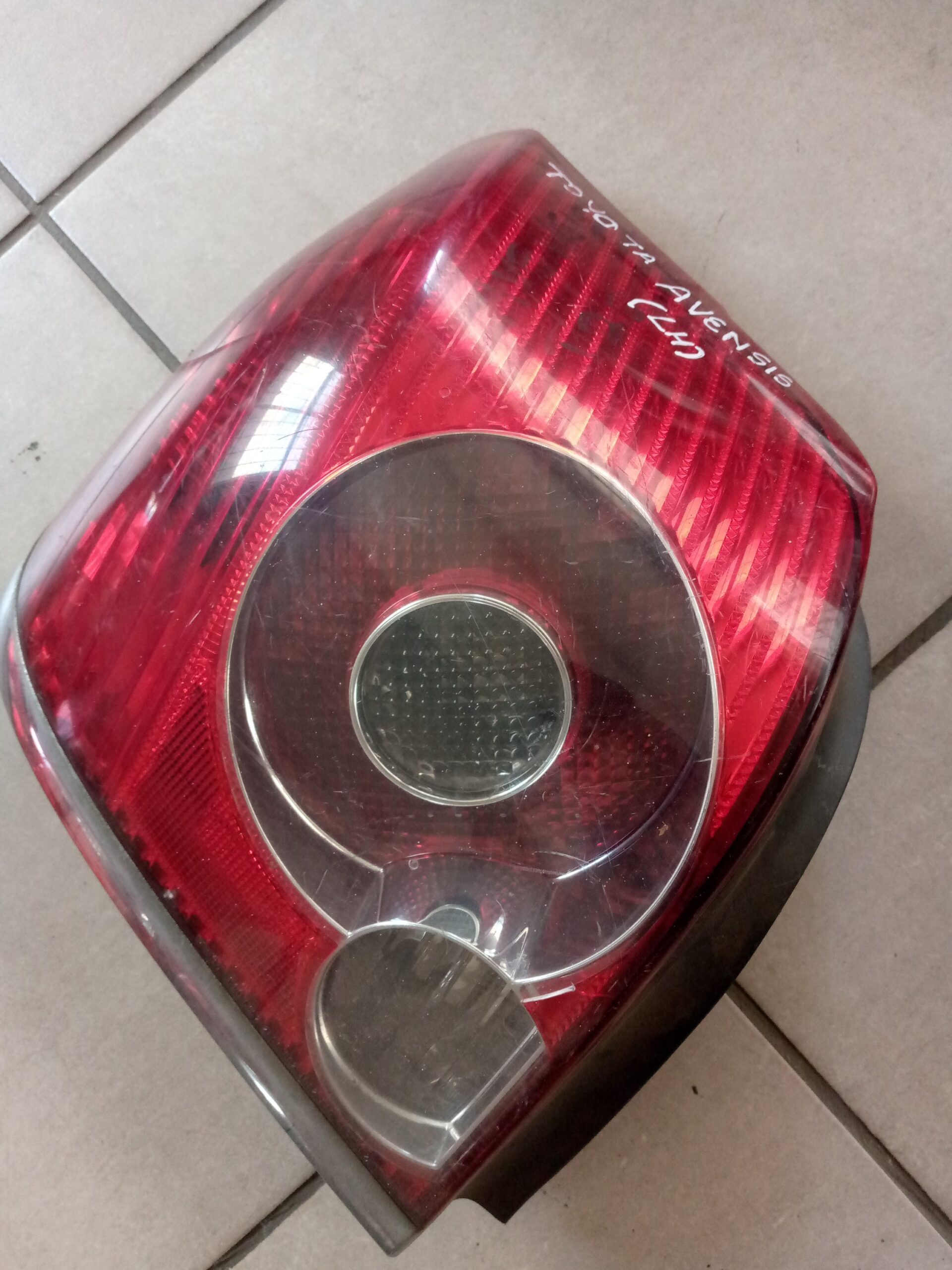 Toyota avensis LH Taillight
