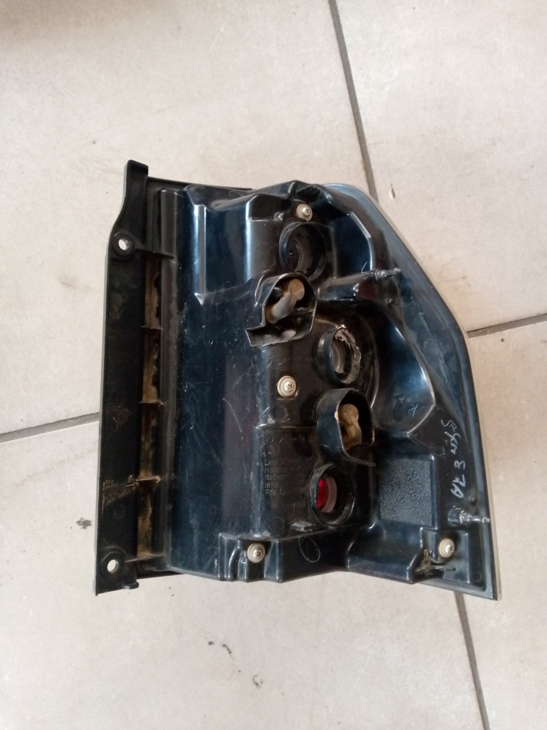 Pajero LH Taillight - Image 2