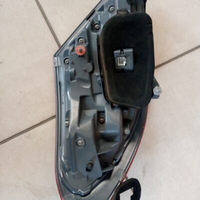 Benz E class W 213RH Taillight
