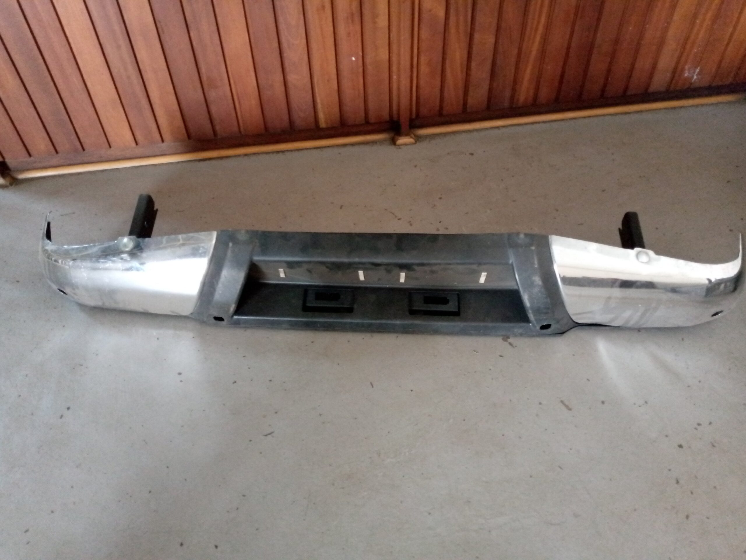 back bumper - Image 2