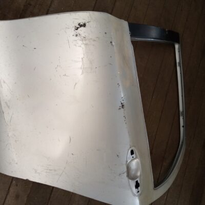 Toyota Yaris left side