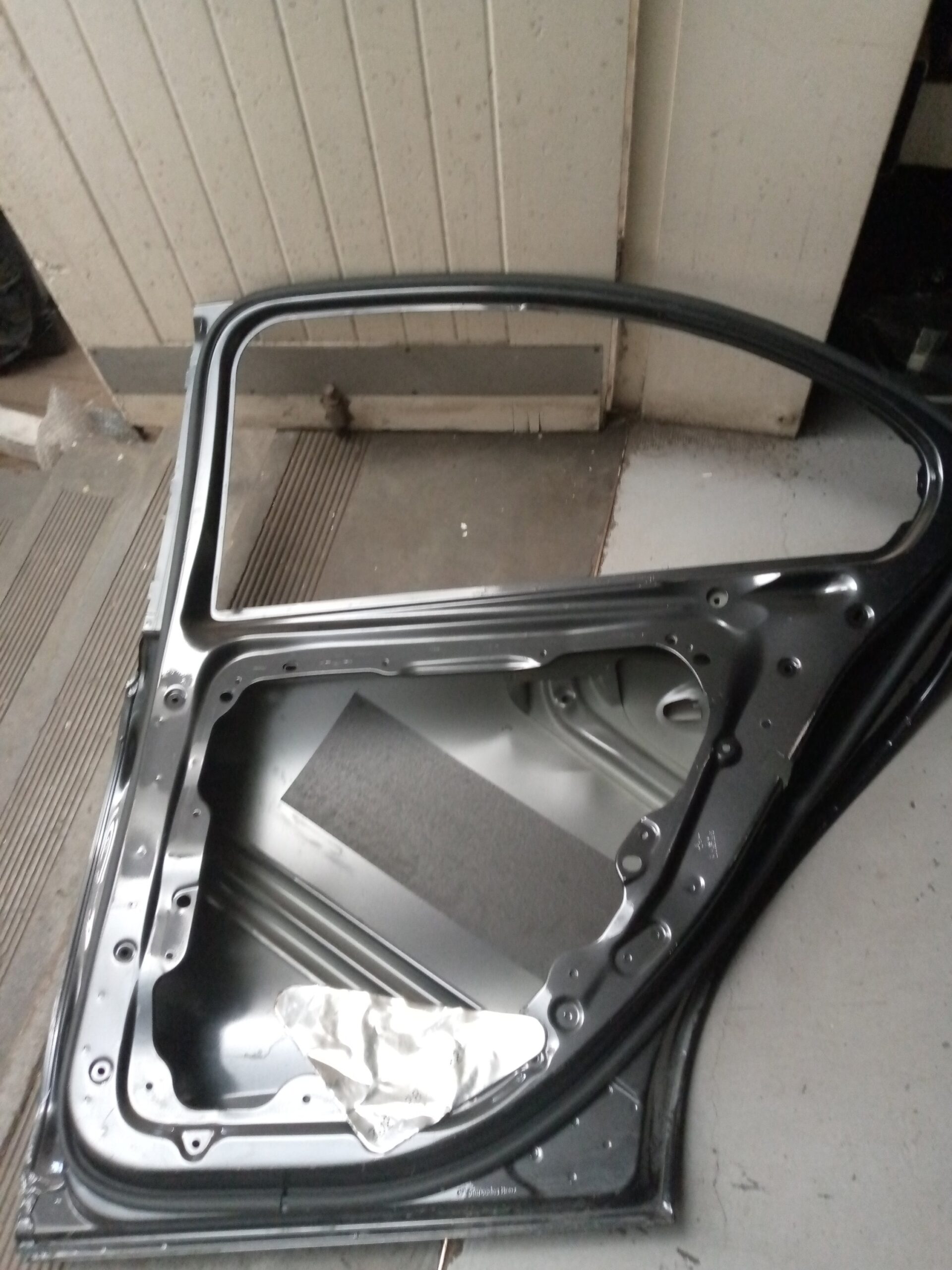 Mercedes Door W206 c_class - Image 2