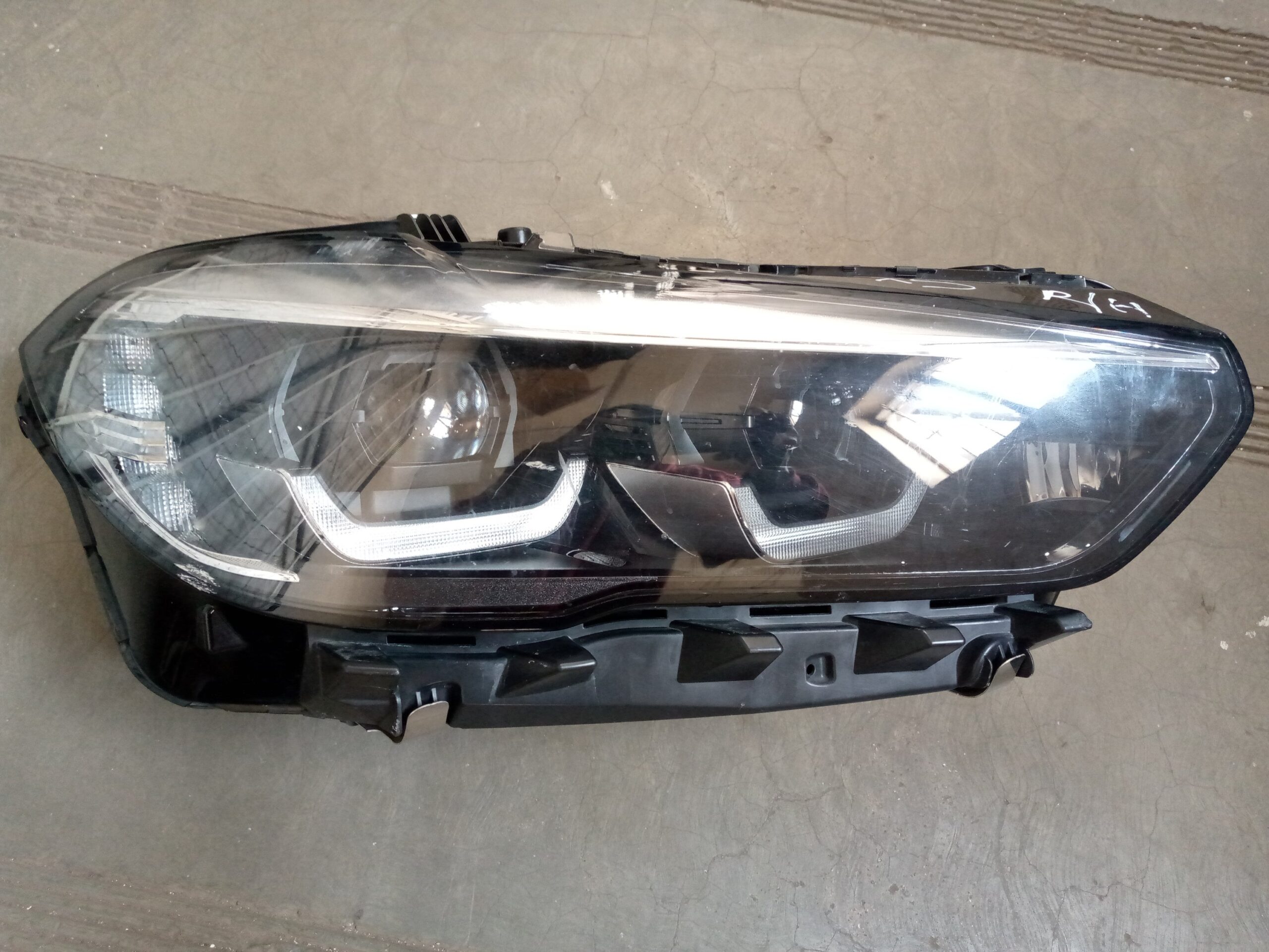 BMW GO5 X5 right side Headlight - Image 3