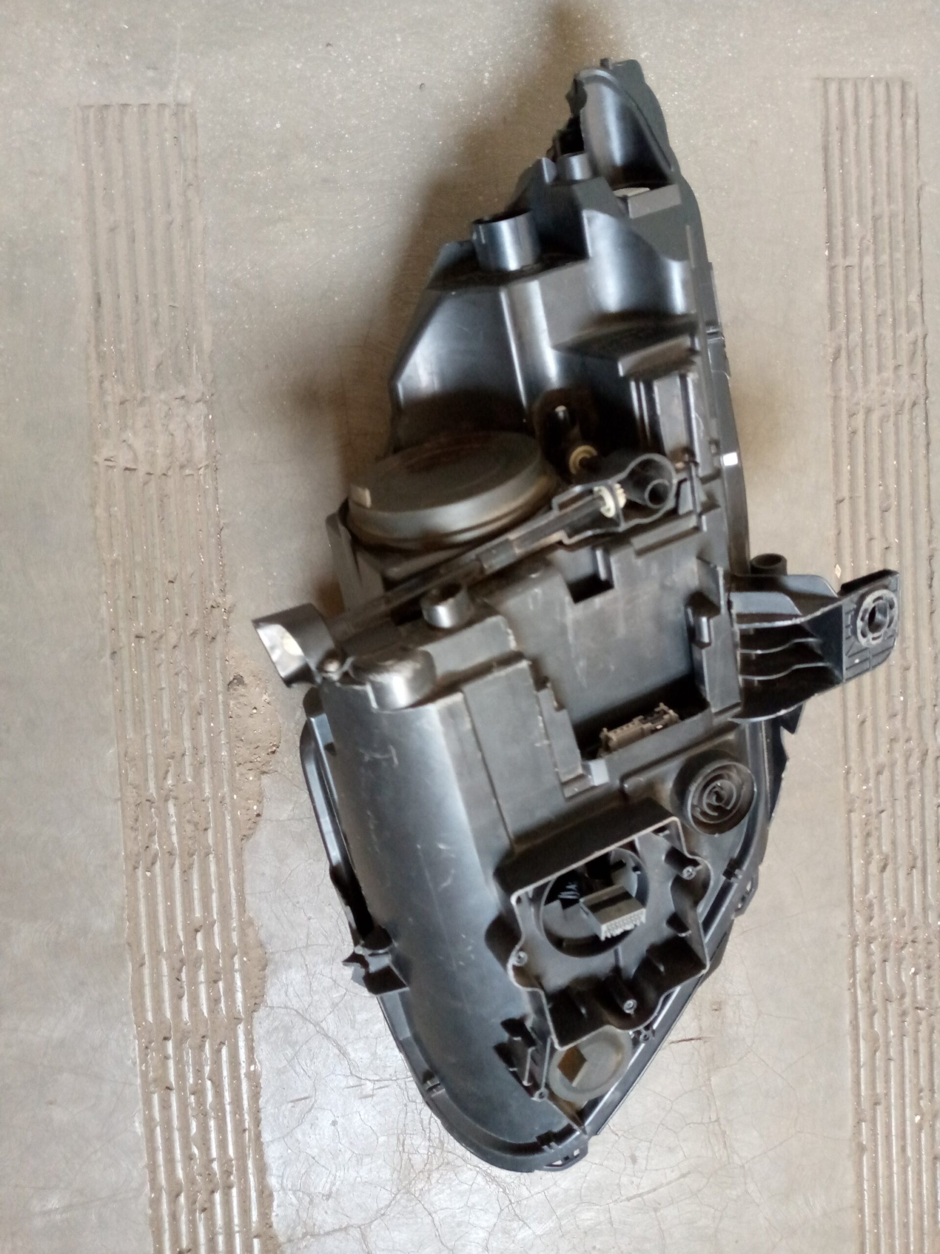 Jaguar F_type right side Headlight - Image 2