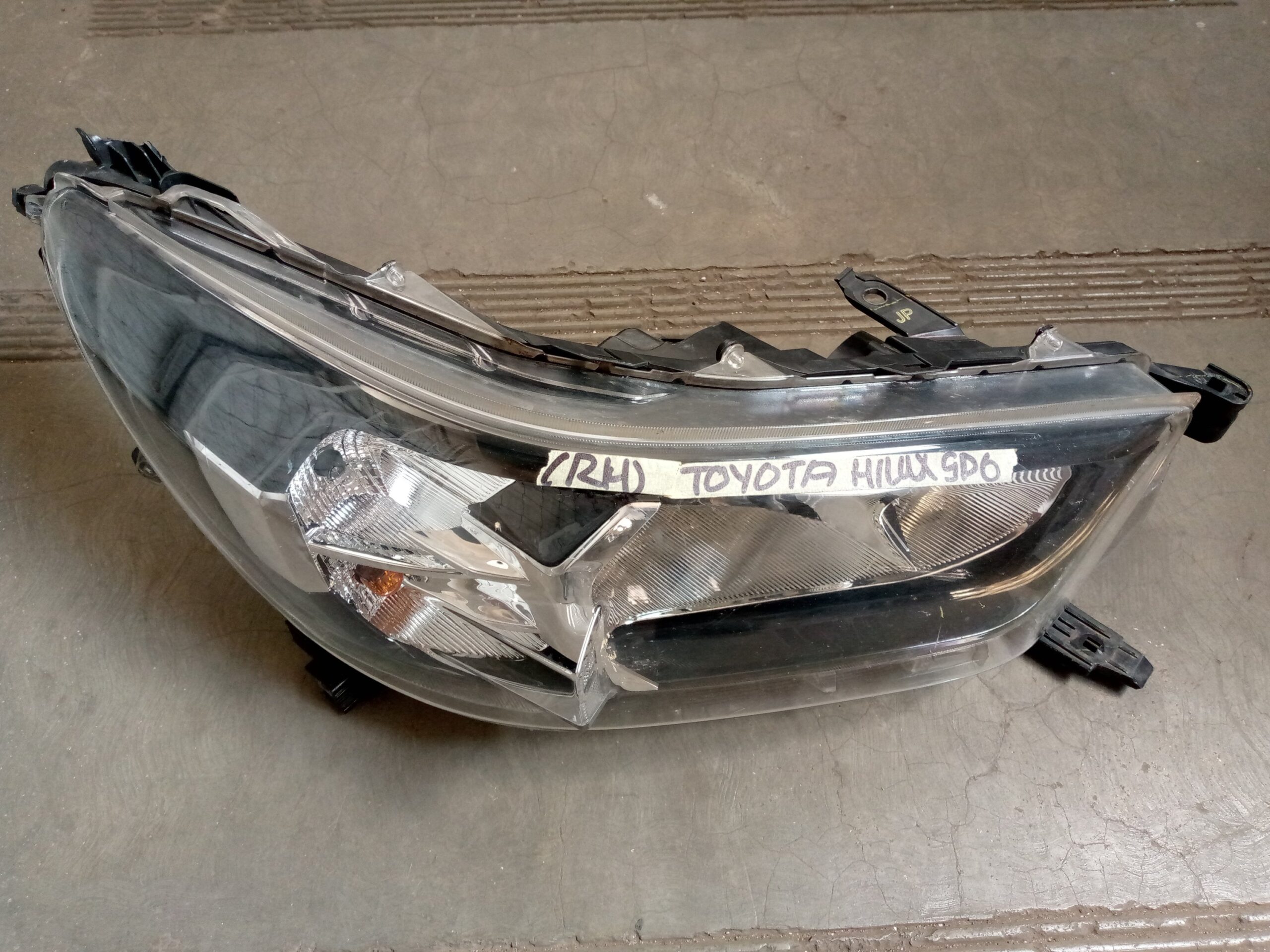 Toyota Hilux GD6 right side Headlight
