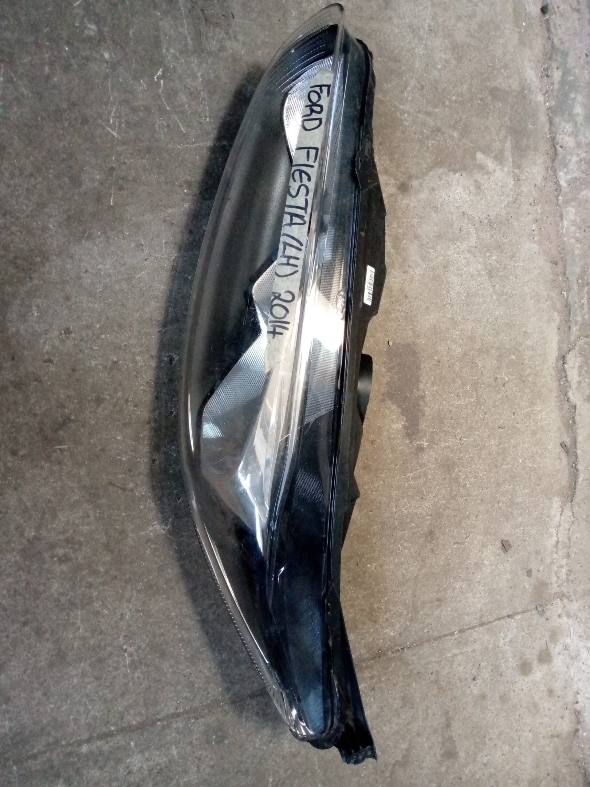 Ford fiesta left side 2014 Headlight