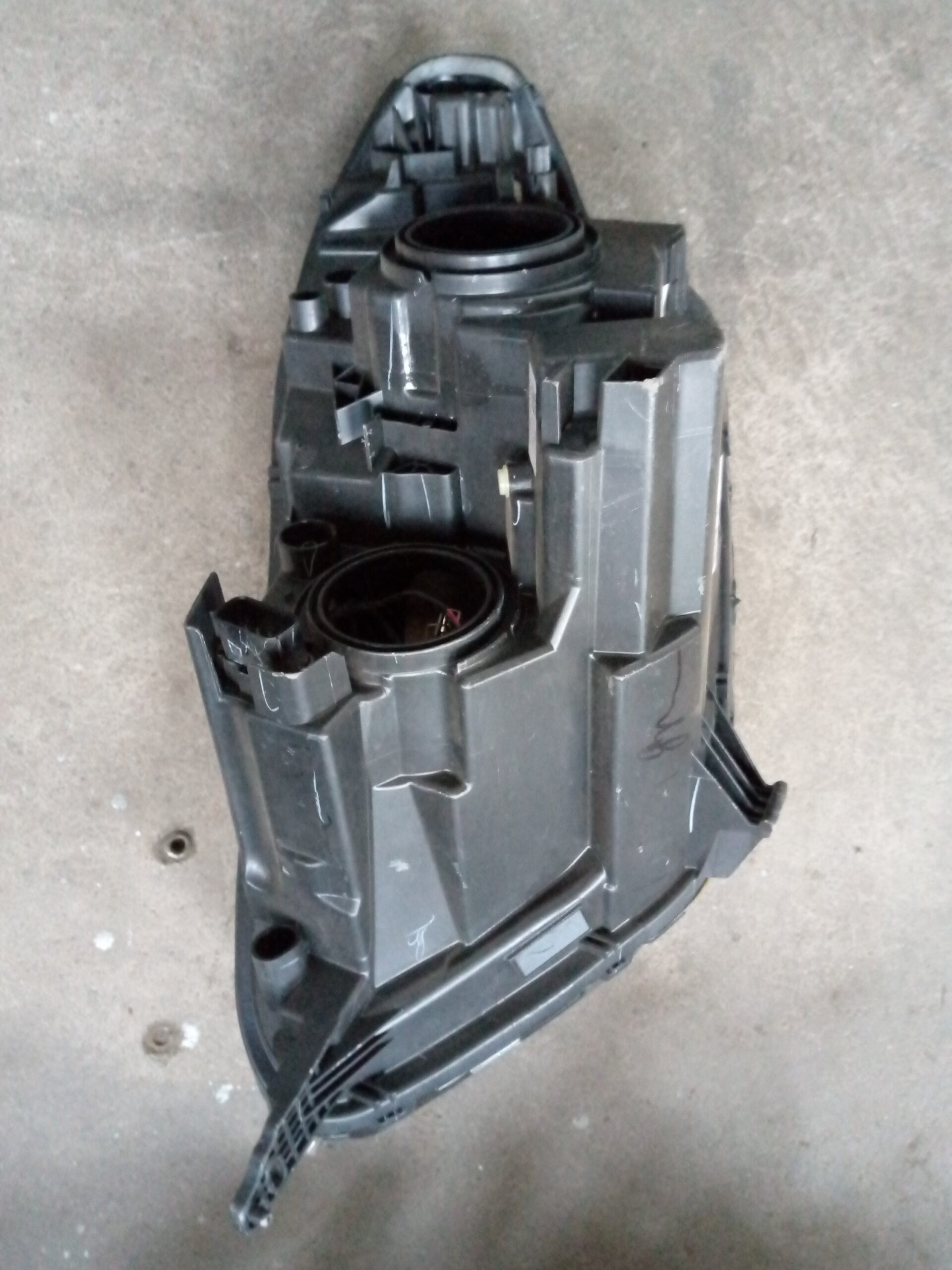 Ford escosport right side Headlight - Image 3