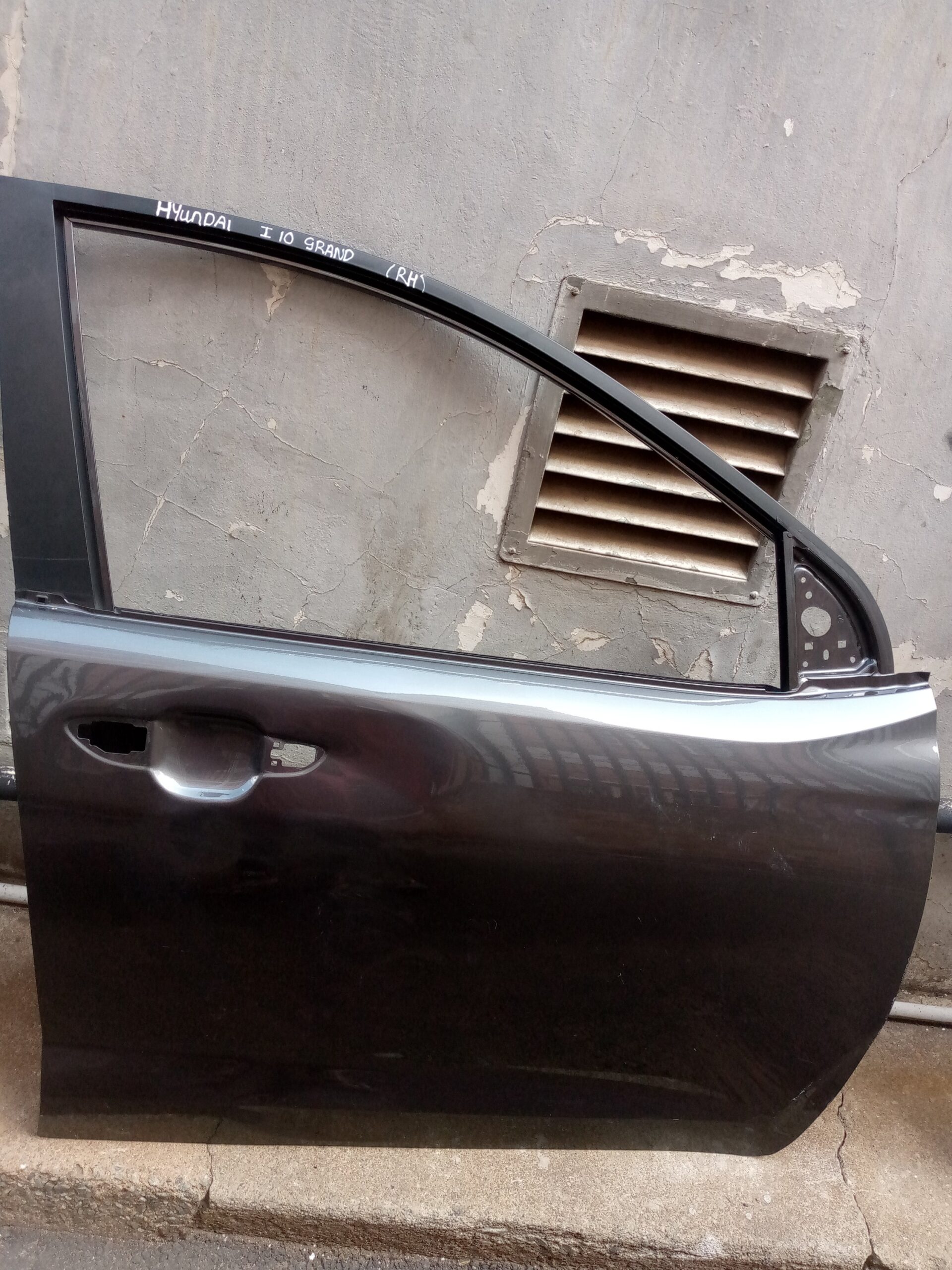Hyundai I10 grand right side door