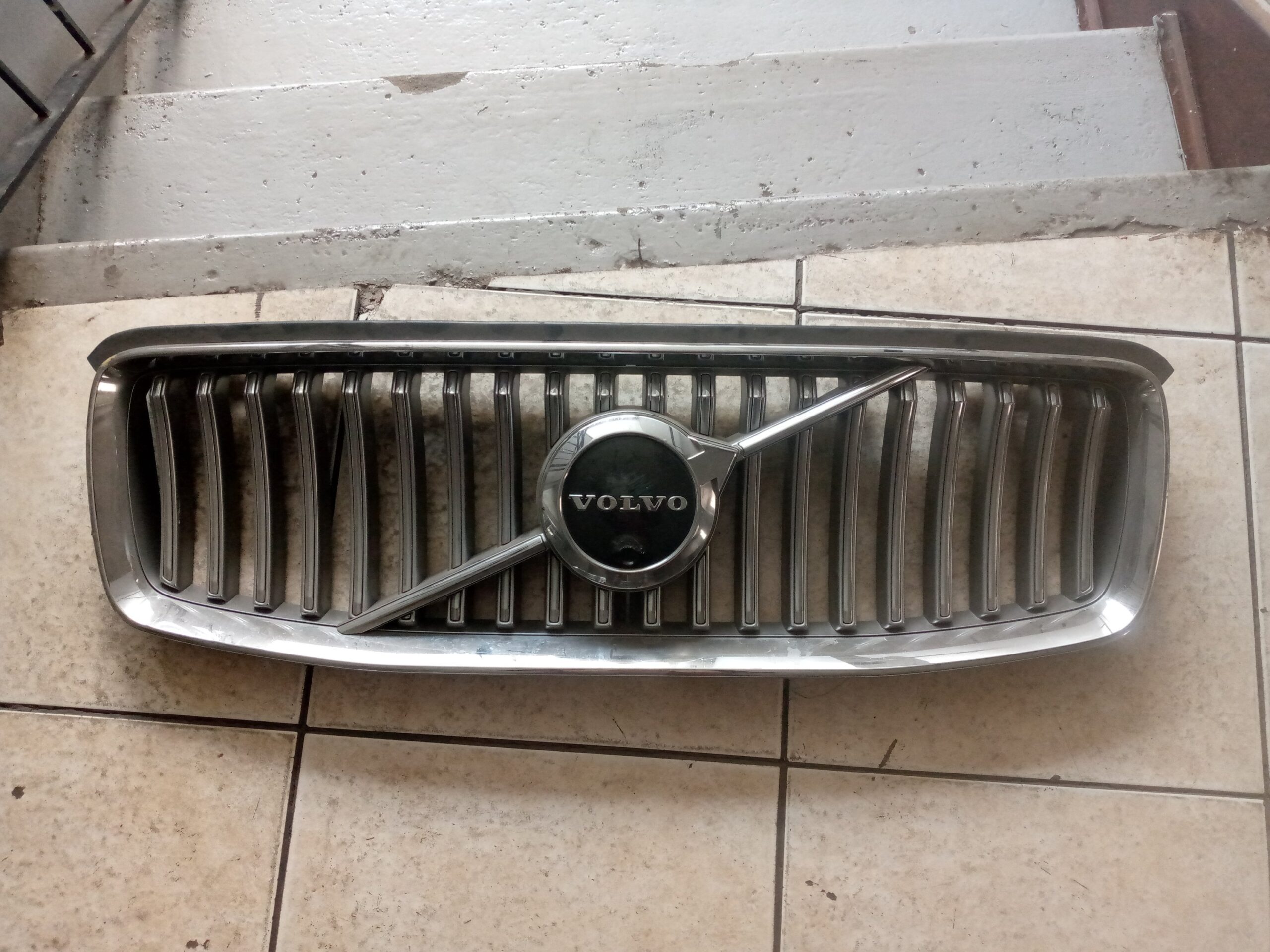 Volvo XL90 2017-2020 GRILL - Image 3