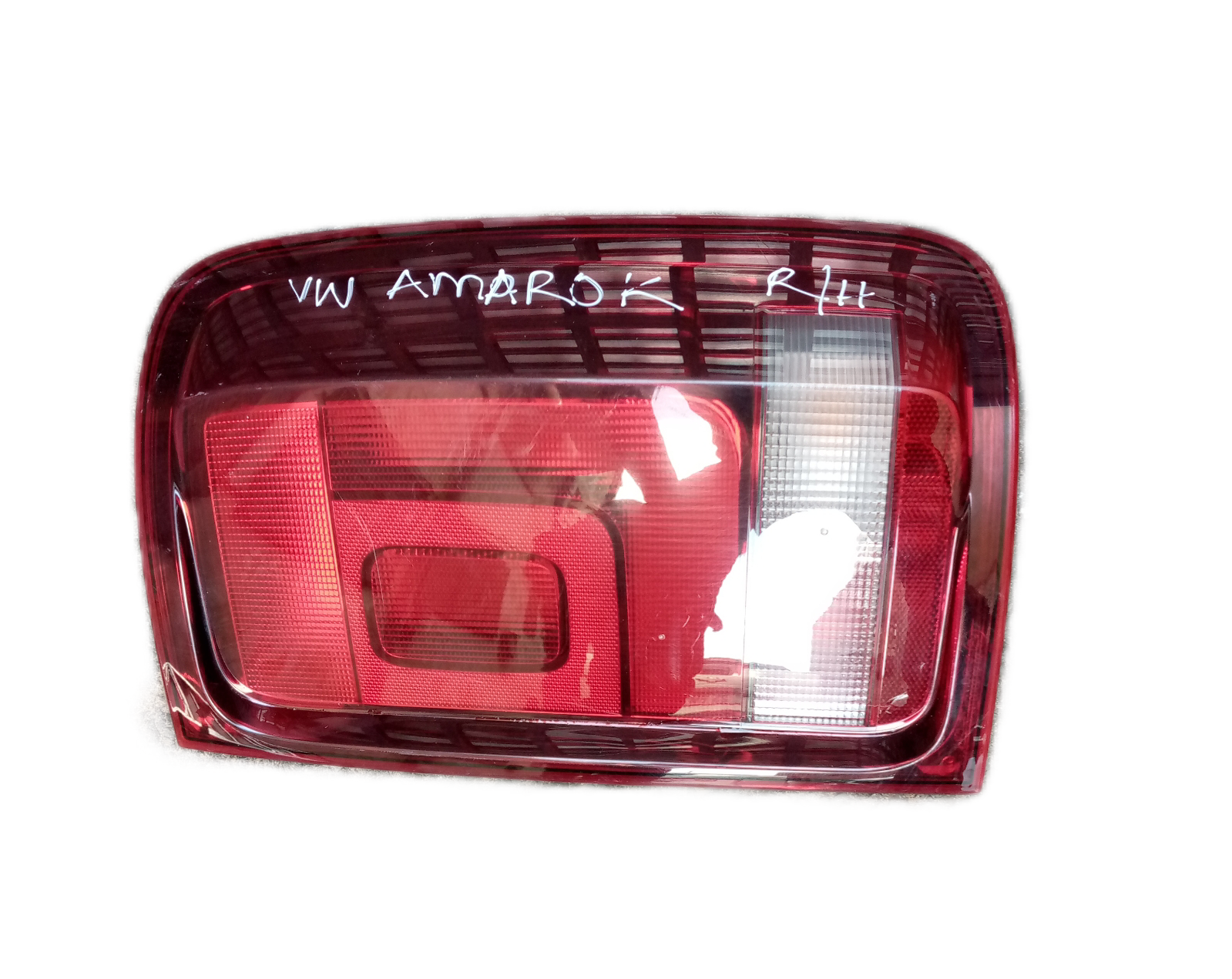 VW AMAROK RIGHT SIDE TAILLIGHT