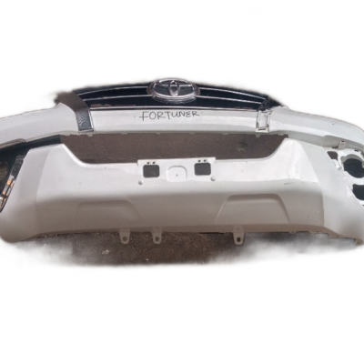 TOYOTA FORTUNER BUMPER