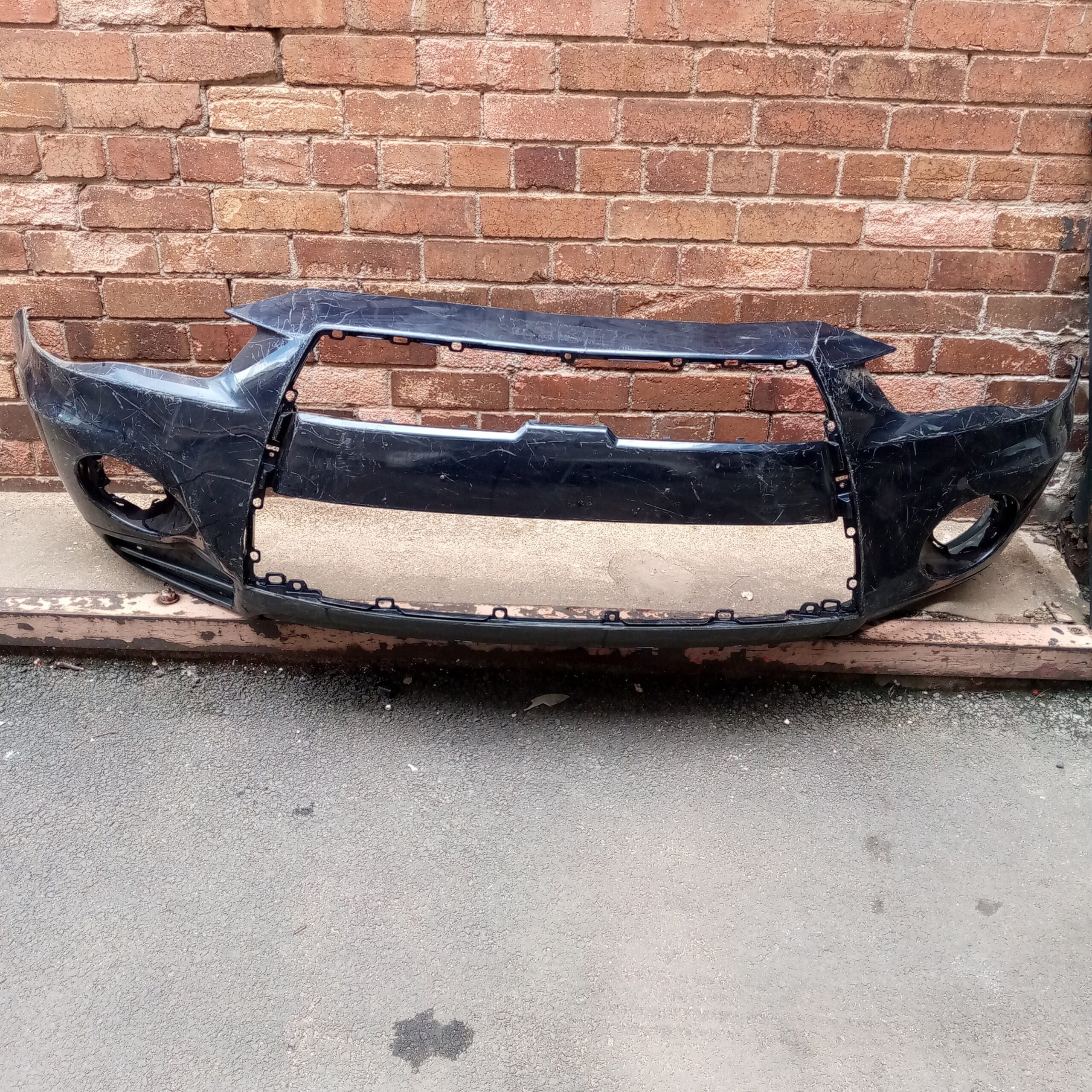 MISTSUBISHI OUTLANDER BUMPER