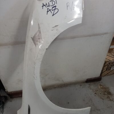 Audi A8 Right Fender Replacement