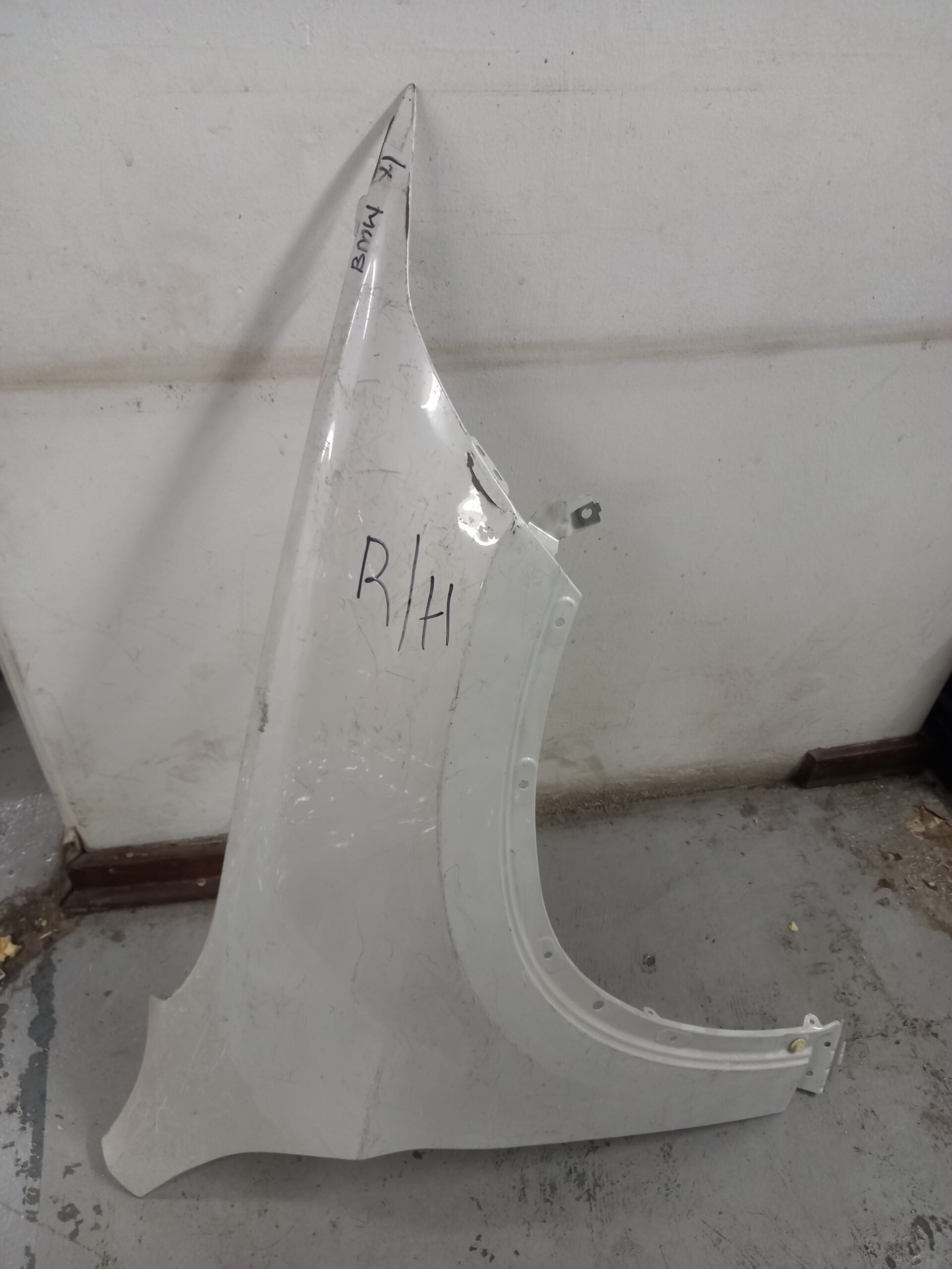 BMW X1 Right Fender Replacement