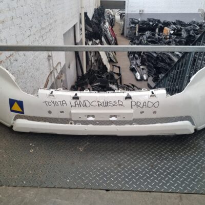 Toyota Land Cruiser Prado Front Bumper Replacement