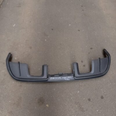 Porsche Macan Rear Spoiler Replacement
