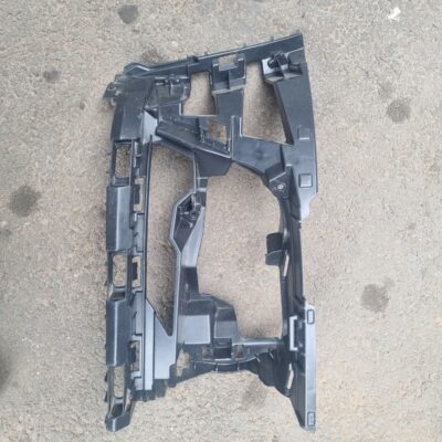 VW Polo 9N Right Bumper Support Replacement Bracket