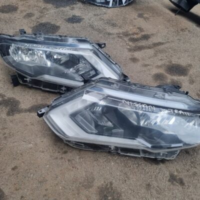 Nissan X-Trail Headlights Replacement Assembly