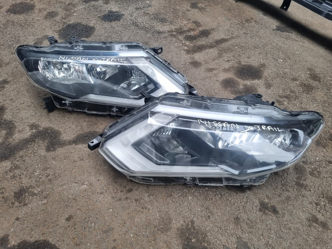 Nissan X-Trail Headlights for Sale | Gr8 Deals Auto Parts - Image 2