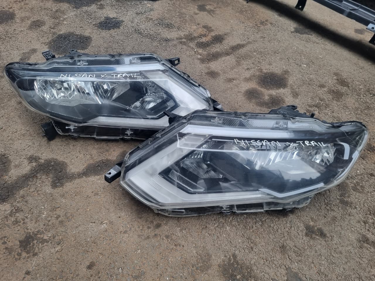 Nissan X-Trail Headlights for Sale | Gr8 Deals Auto Parts - Image 3