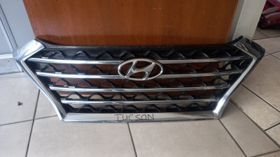 Hyundai Tucson Front Grille Replacement