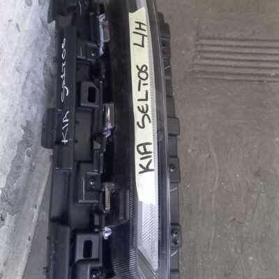 Kia Seltos Left Headlight