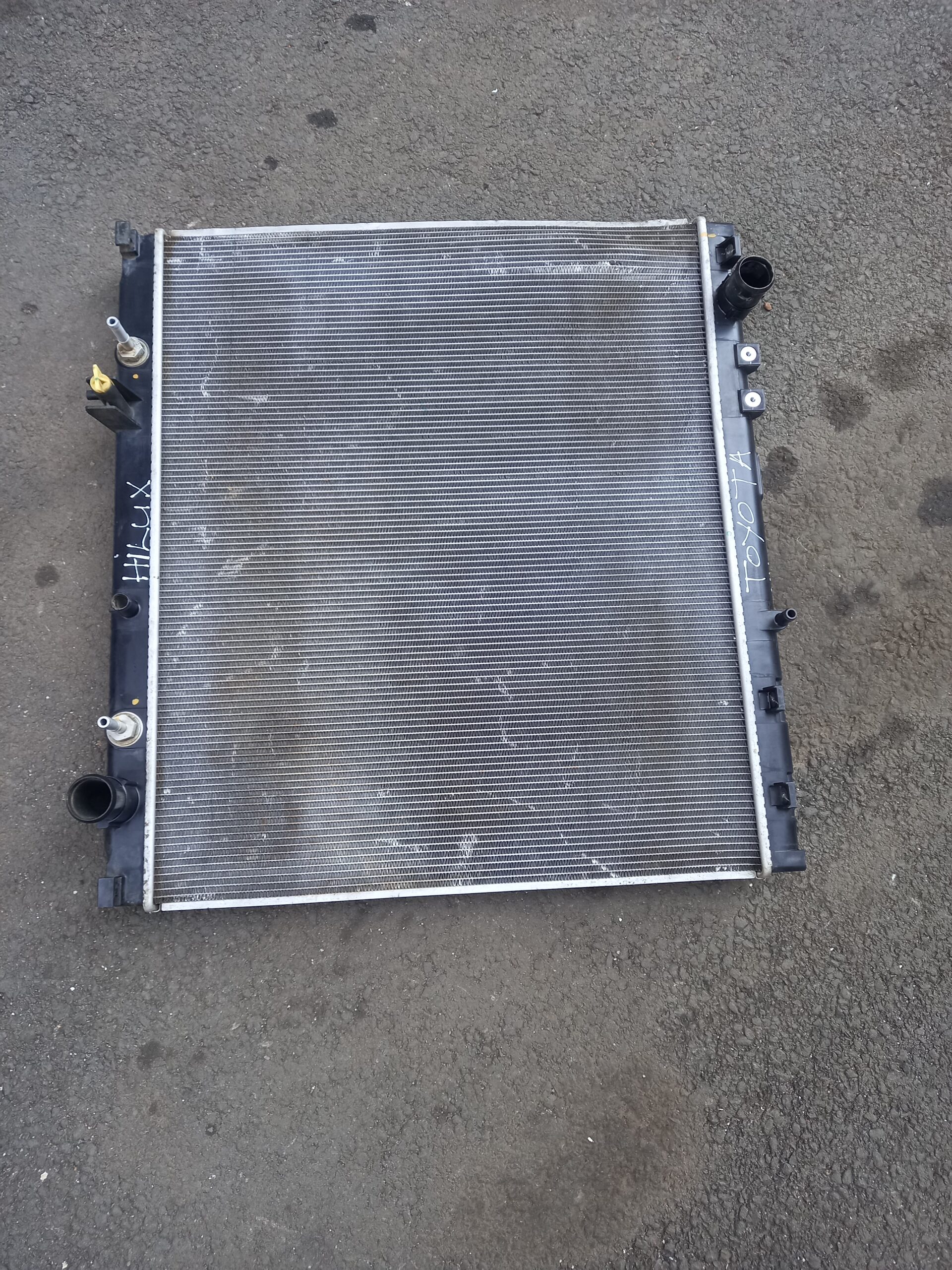 Toyota Hilux Radiator Replacement