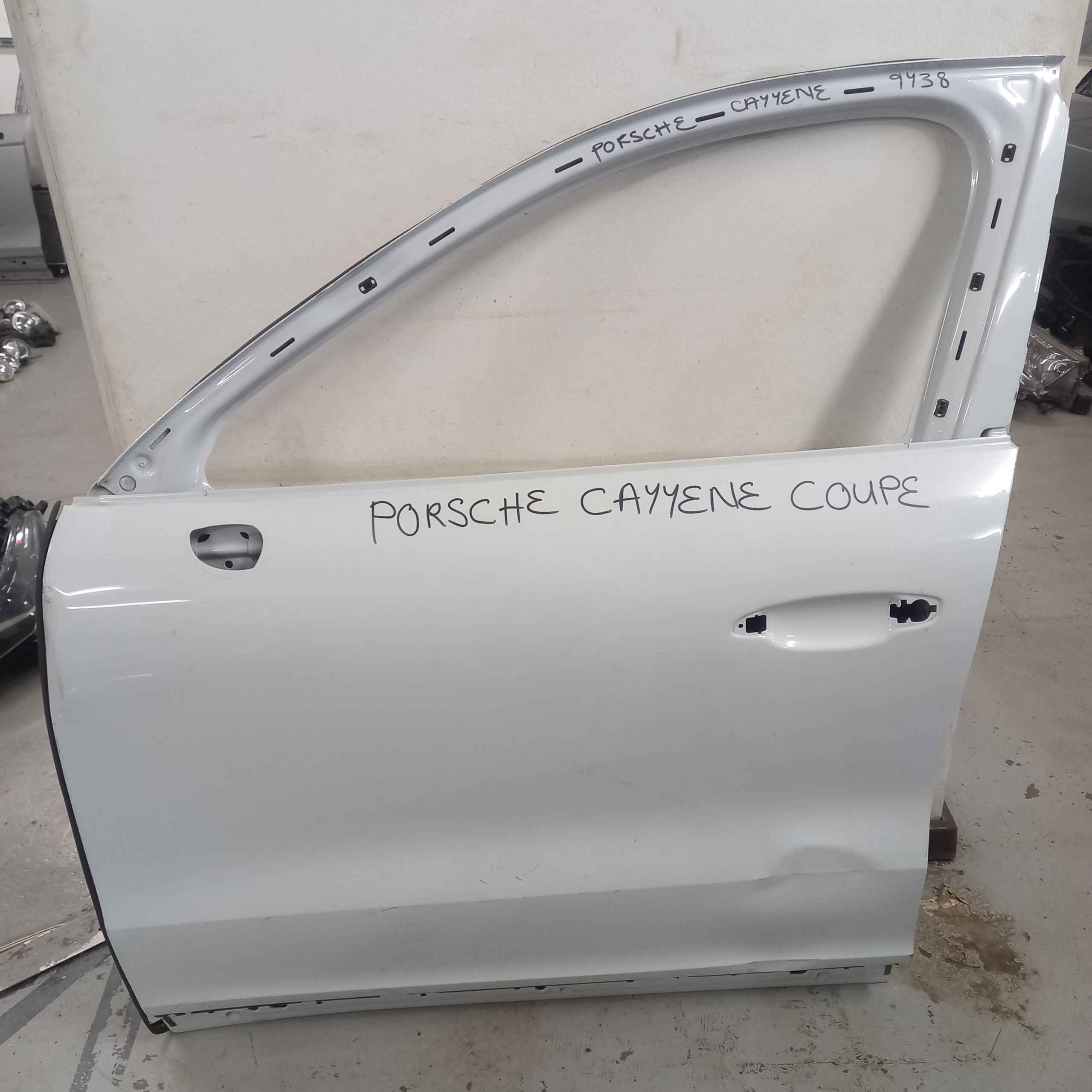 Porsche Cayenne Coupe Left Door Replacement