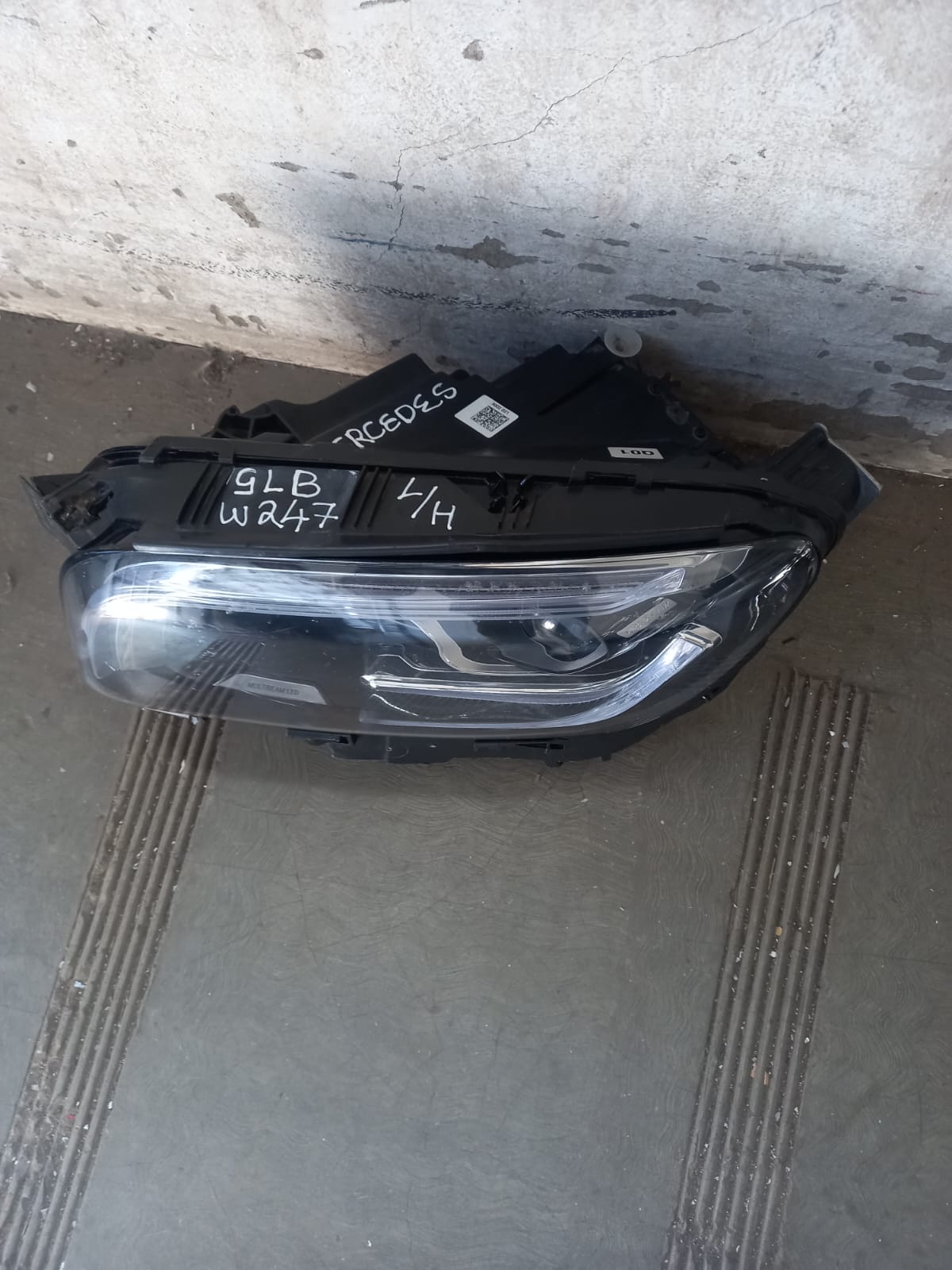 Mercedes GLB W247 Left Headlight - Image 2