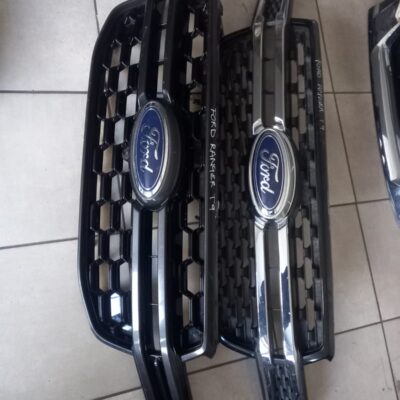 Ford Ranger T9 Front Grille Replacement