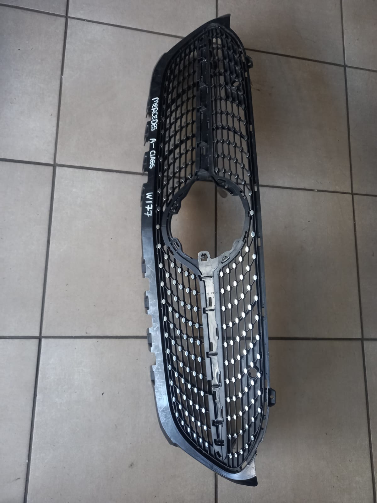 Mercedes-Benz A-Class W177 Front Grille Replacement