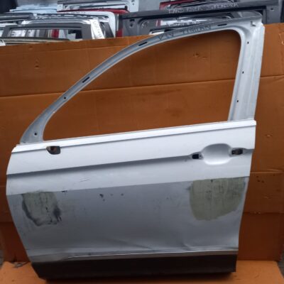 VW Tiguan Left Door OEM Replacement