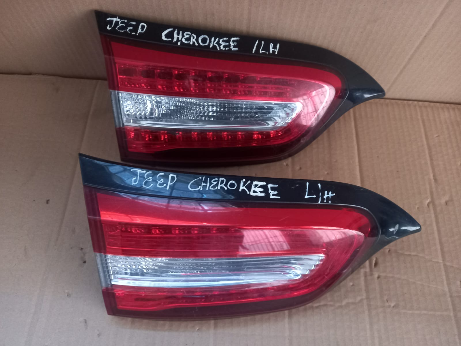 Jeep Cherokee 2014–2018 Left Rear Tail Light OEM Replacement