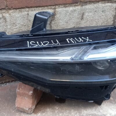 Isuzu MU-X Right Headlight OEM Replacement