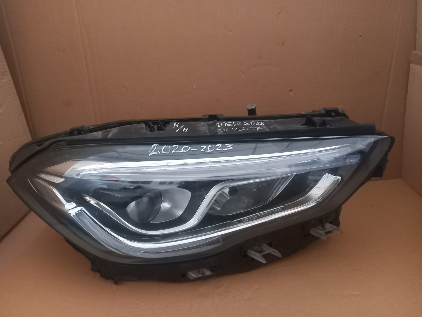 Mercedes-Benz W247 2020-2023 Right Headlight OEM Replacement