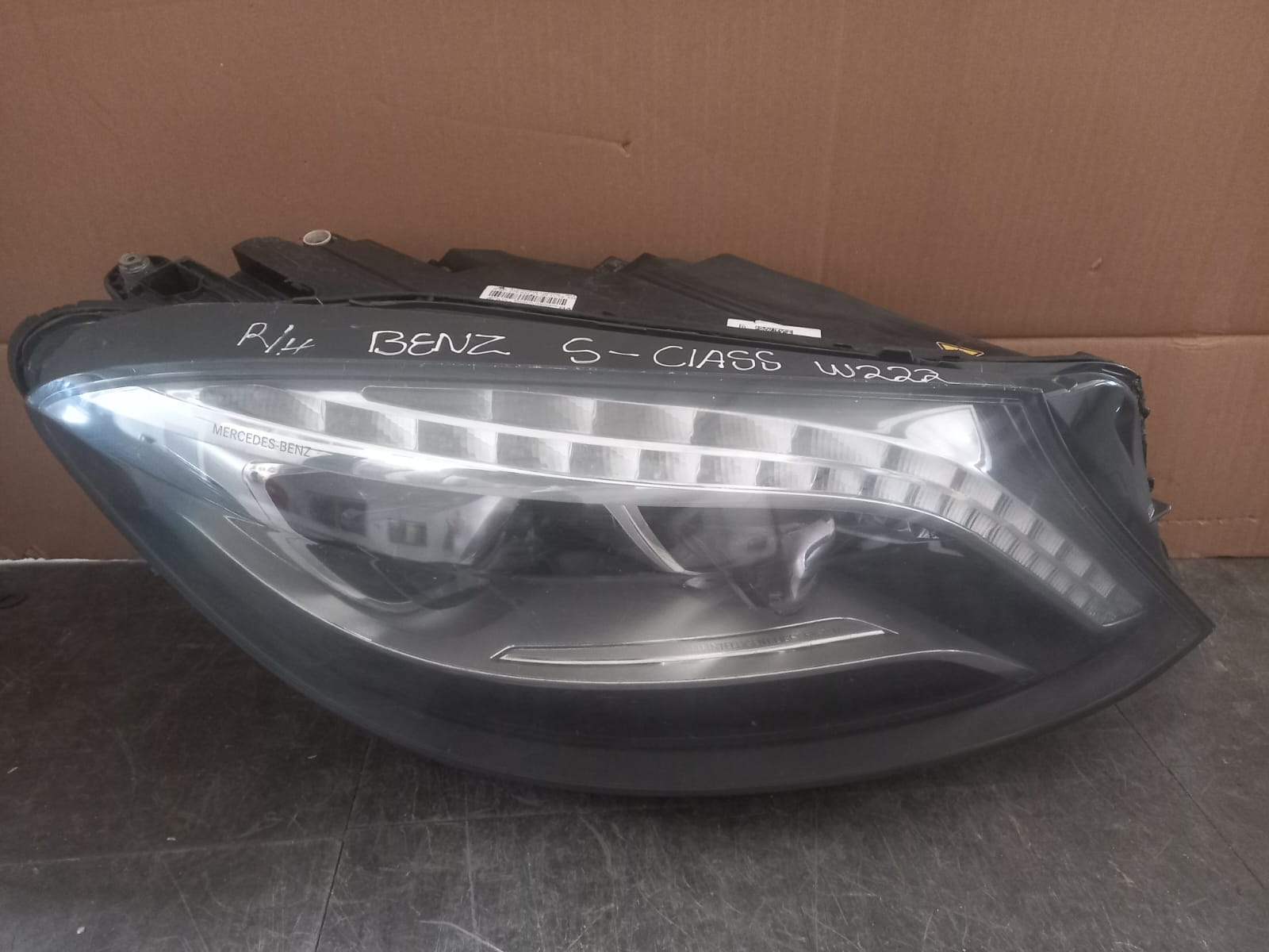 Mercedes-Benz S-Class W222 2014-2019 LED Right Headlight OEM Replacement