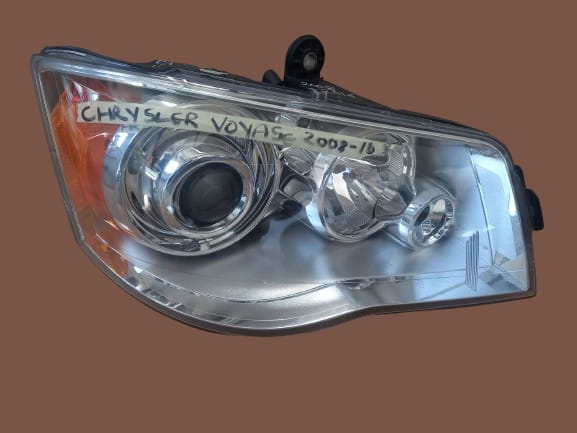 Chrysler Voyager 2008-2016 Right Headlight OEM Replacement