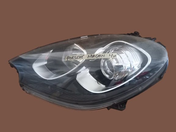 Porsche Macan 2018 Left Headlight OEM Replacement