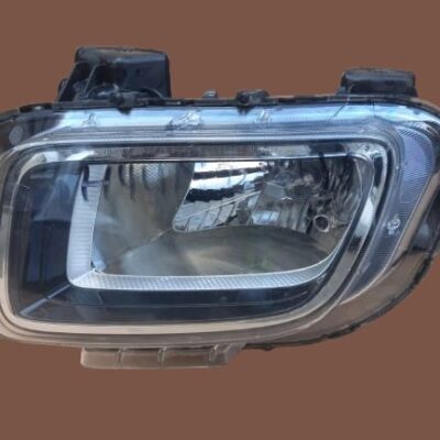 Hyundai Venue 2022 1.2i Right Headlight OEM Replacement