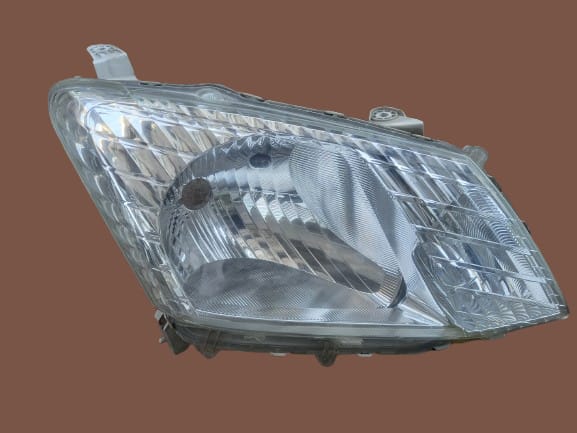 Isuzu KB 2013-2016 Right Headlight OEM Replacement
