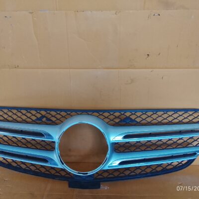 Mercedes-Benz C-Class W205 Front Grille OEM Replacement