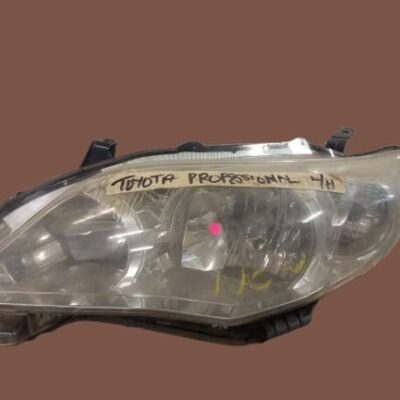 Toyota Professional 2010 Left Headlight OEM Replacement