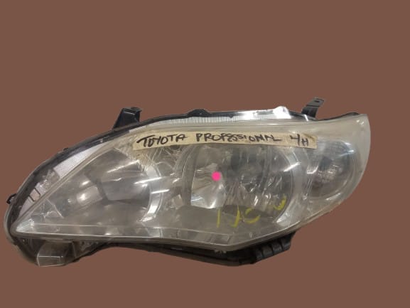 Toyota Professional 2010 Left Headlight OEM Replacement
